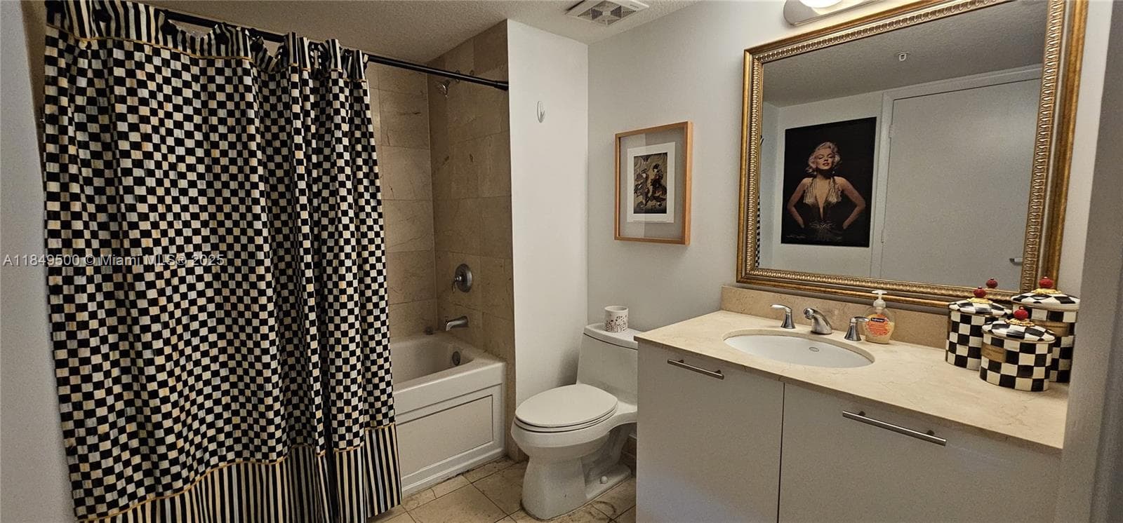 1800 N Bayshore Dr # 3808, Miami FL 33132 — 9