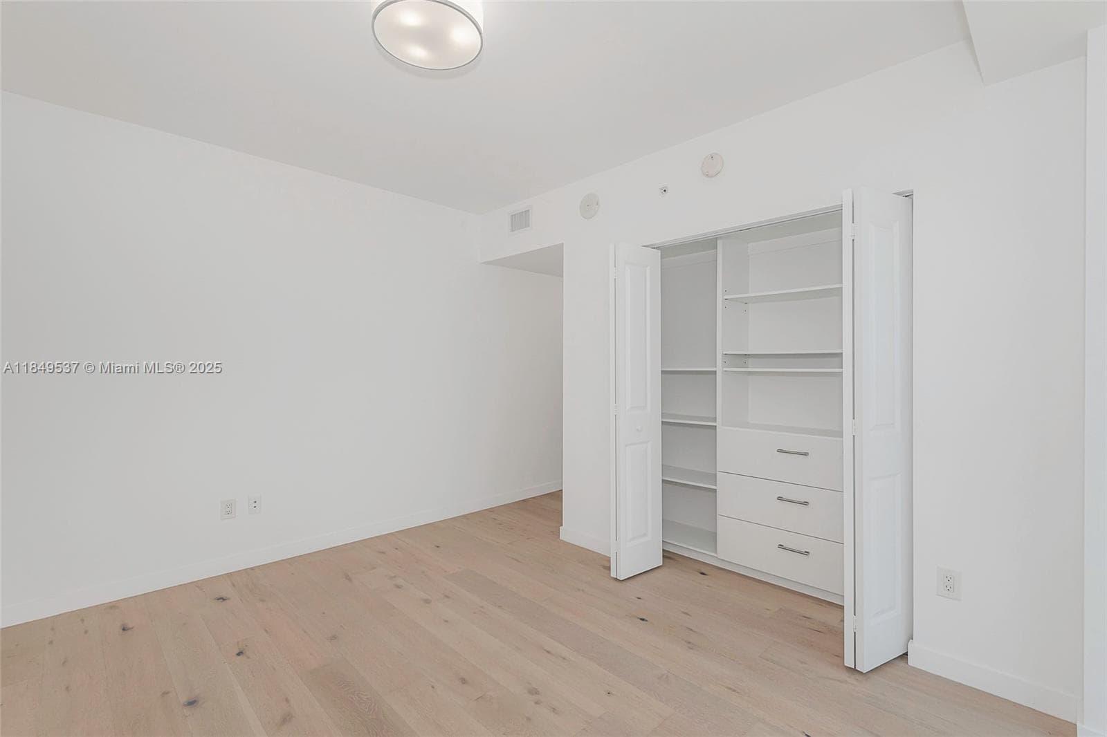 400 Sunny Isles Blvd, Sunny Isles Beach FL 33160 — 34