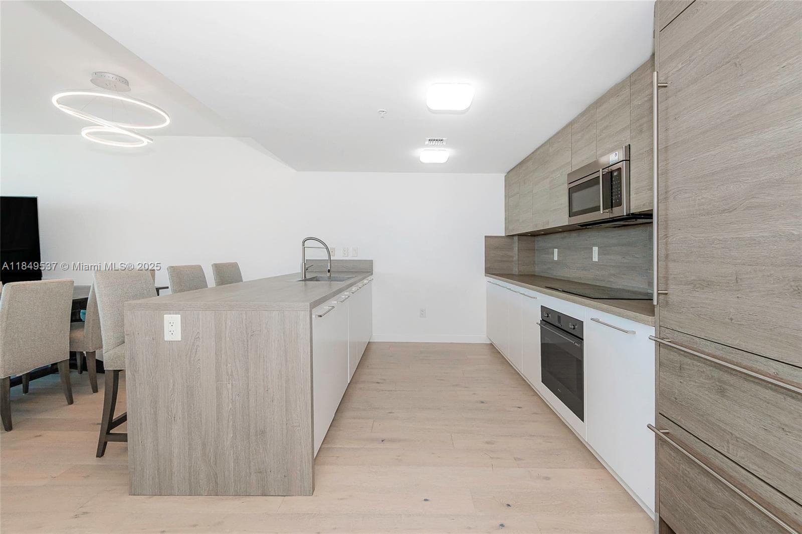 400 Sunny Isles Blvd, Sunny Isles Beach FL 33160 — 18