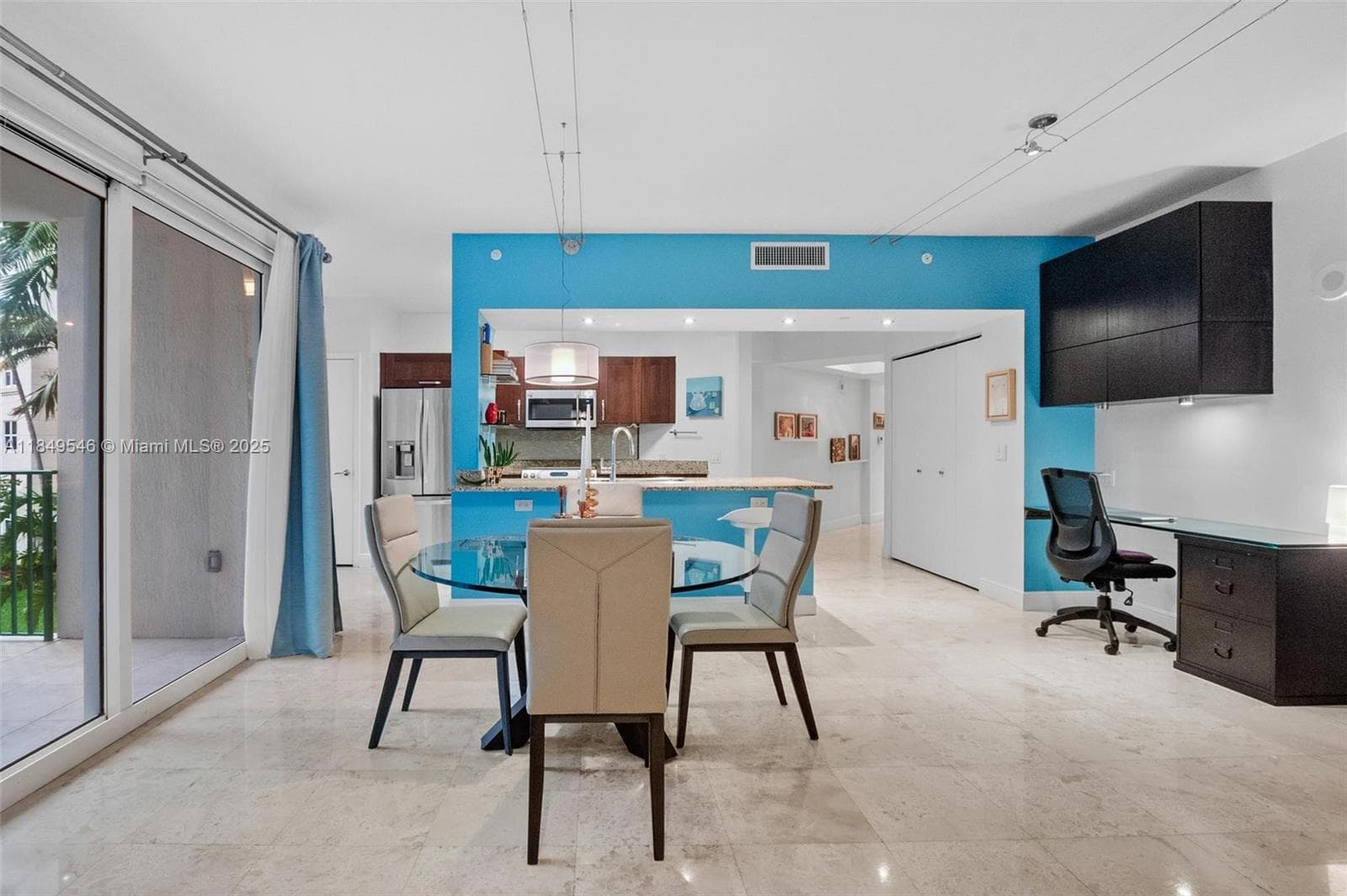 19900 E Country Club Dr # 212, Aventura FL 33180 — 3