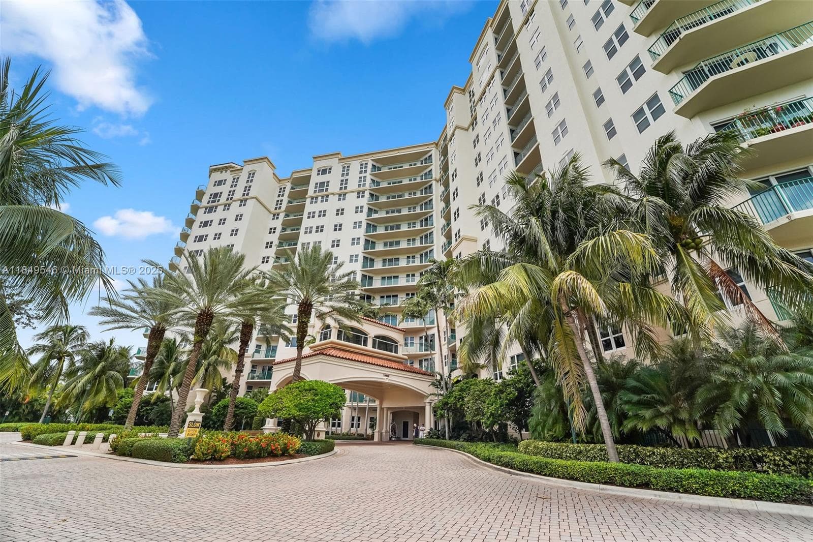 19900 E Country Club Dr # 212, Aventura FL 33180 — 36