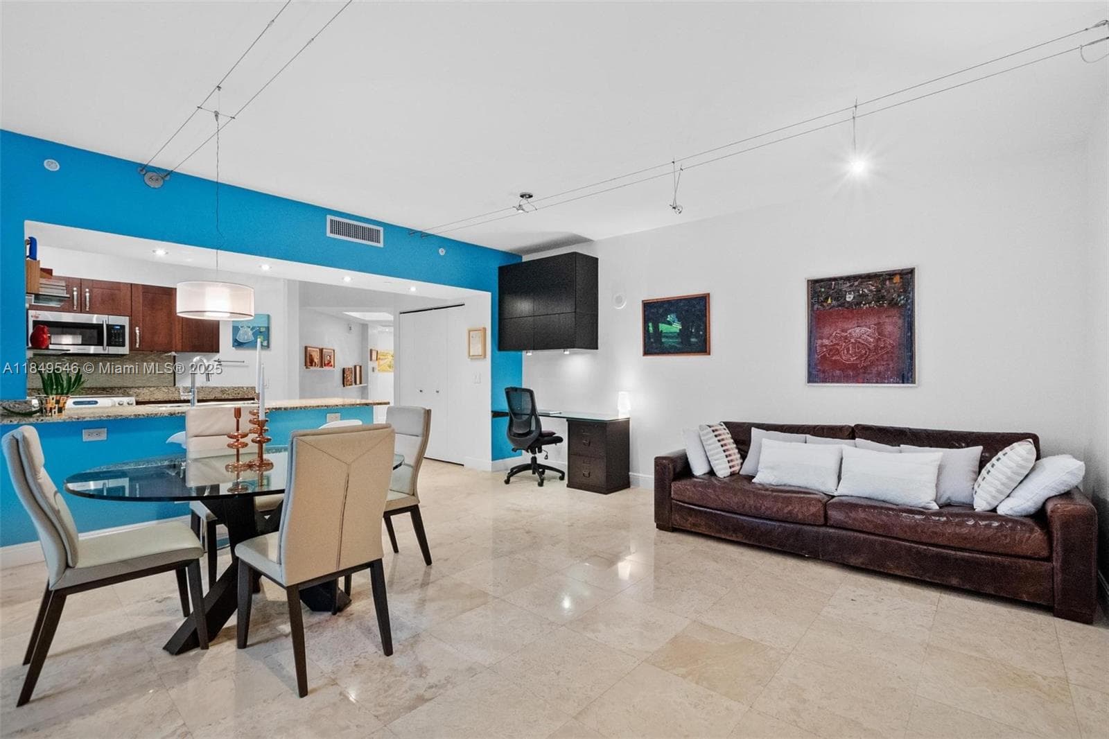 19900 E Country Club Dr # 212, Aventura FL 33180 — 1