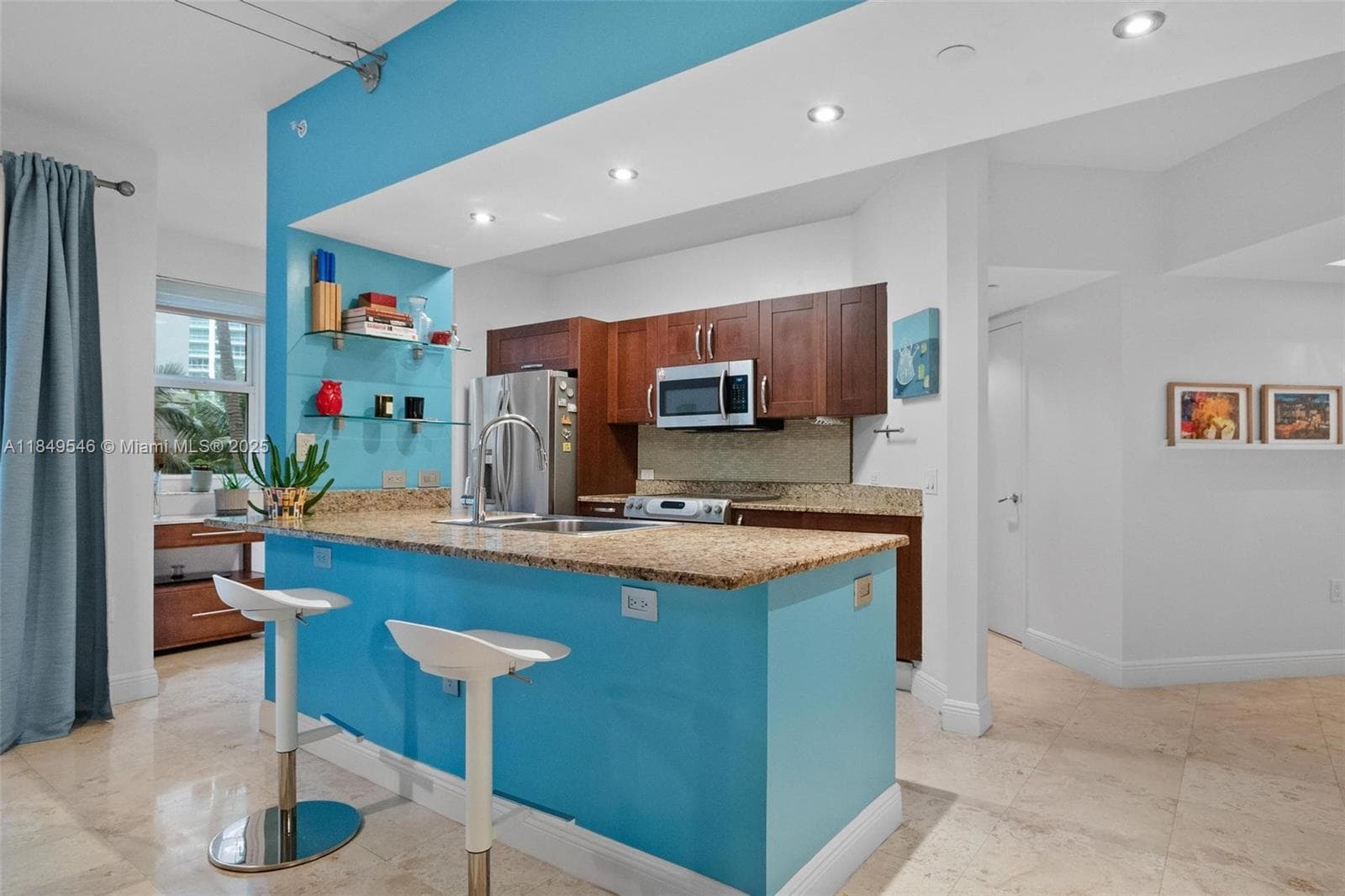 19900 E Country Club Dr # 212, Aventura FL 33180 — 5
