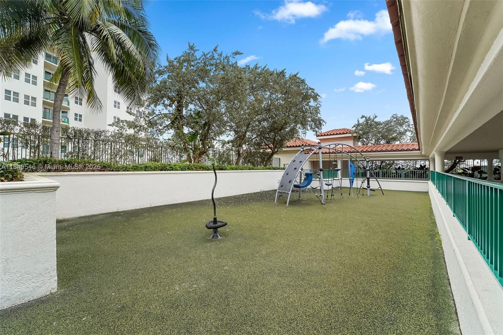 19900 E Country Club Dr # 212, Aventura FL 33180 — 30