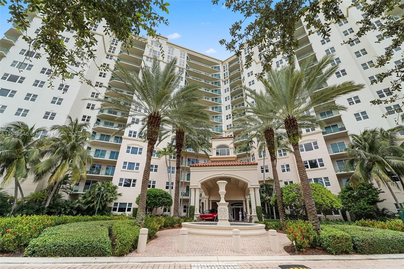 19900 E Country Club Dr # 212, Aventura FL 33180 — 37