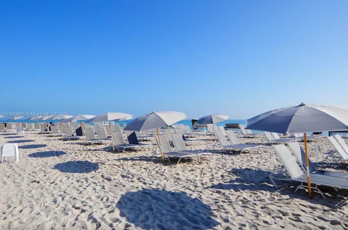 4391 Collins Ave # 918, Miami Beach FL 33140 — 9