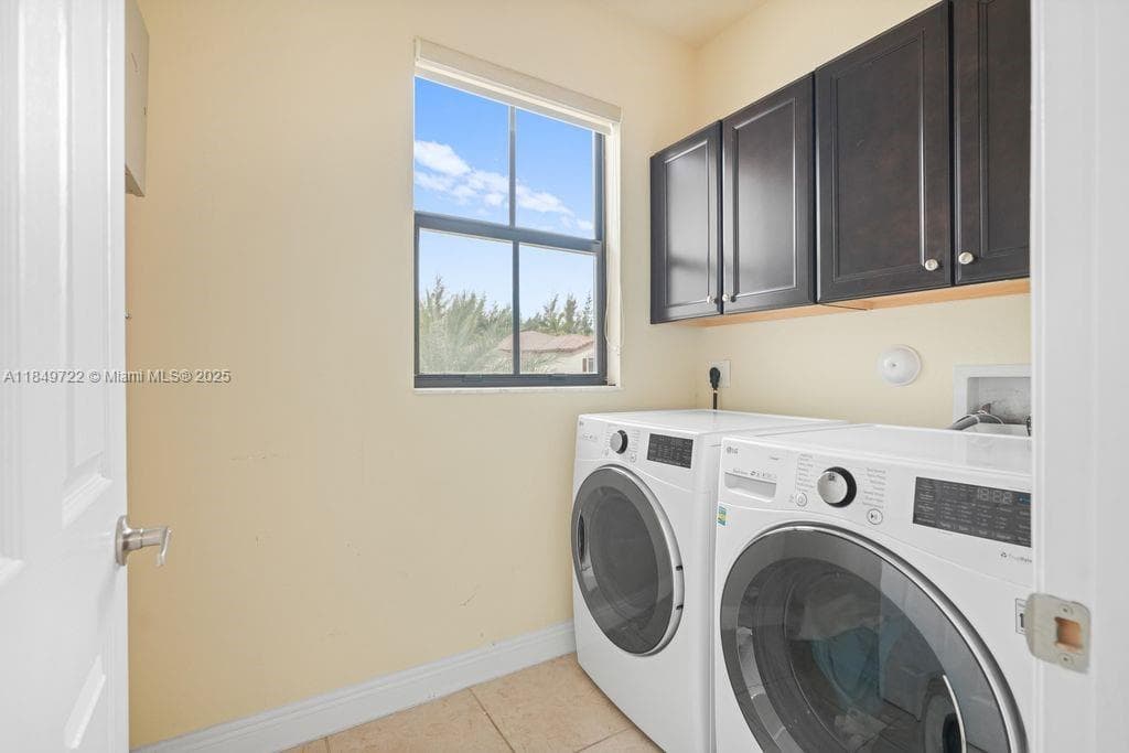 10016 NW 89th Ter, Doral FL 33178 — 22