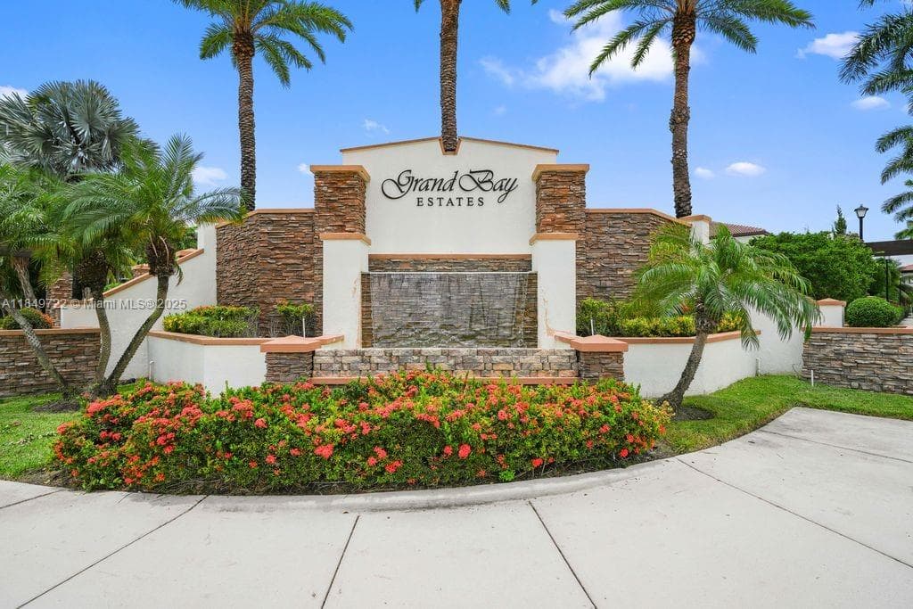 10016 NW 89th Ter, Doral FL 33178 — 4