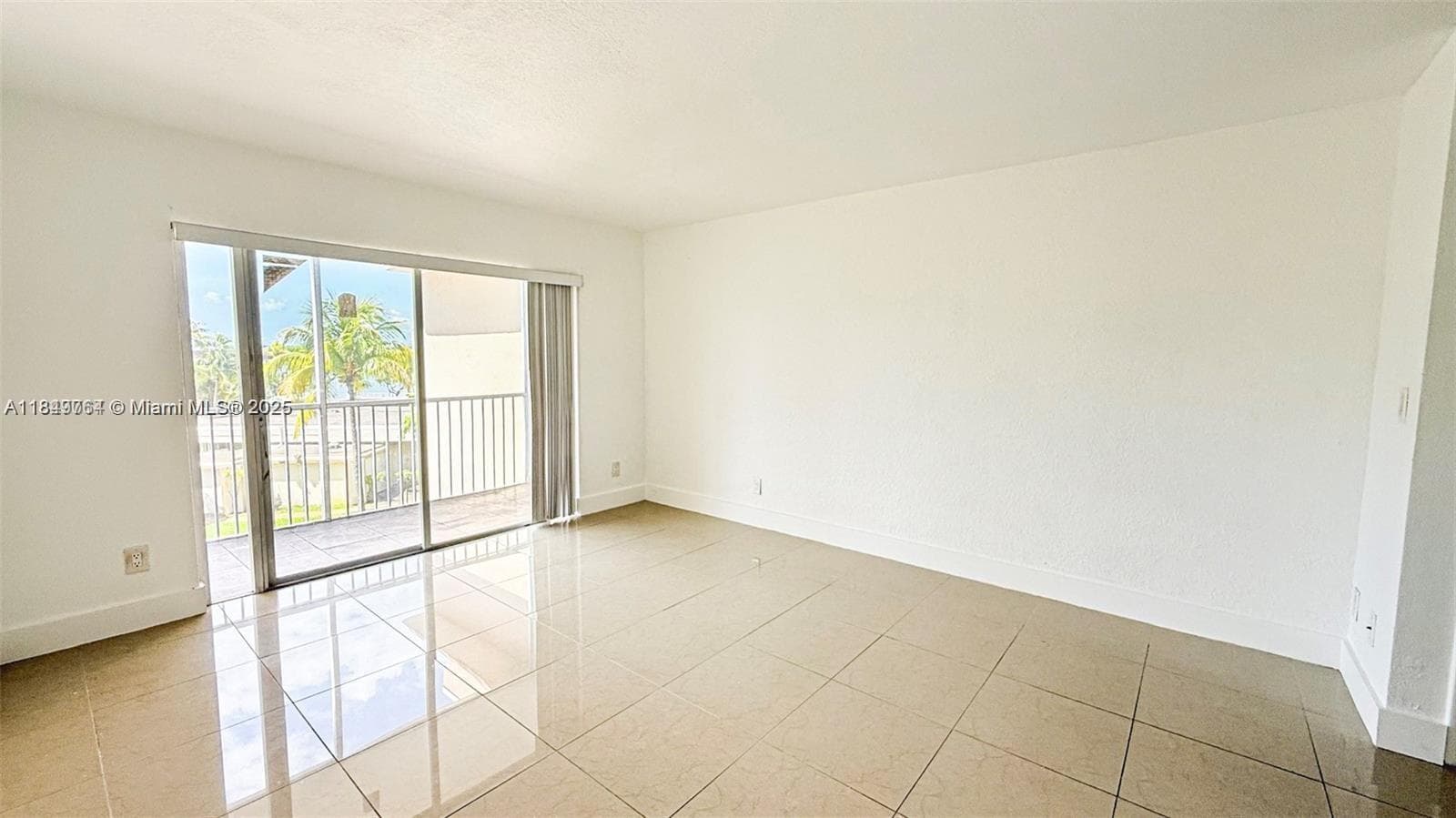 1450 NE 191st St # 404, Miami FL 33179 — 10