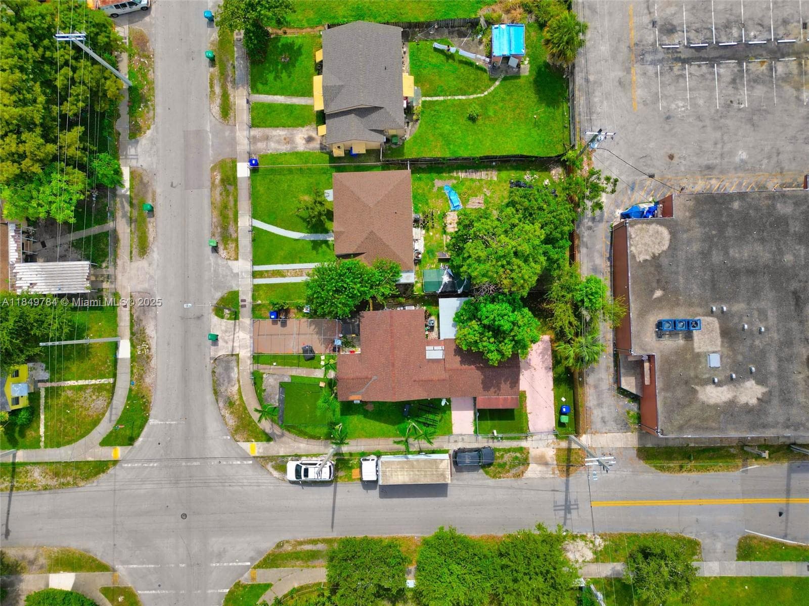 790 NW 63rd St, Miami FL 33150 — 35
