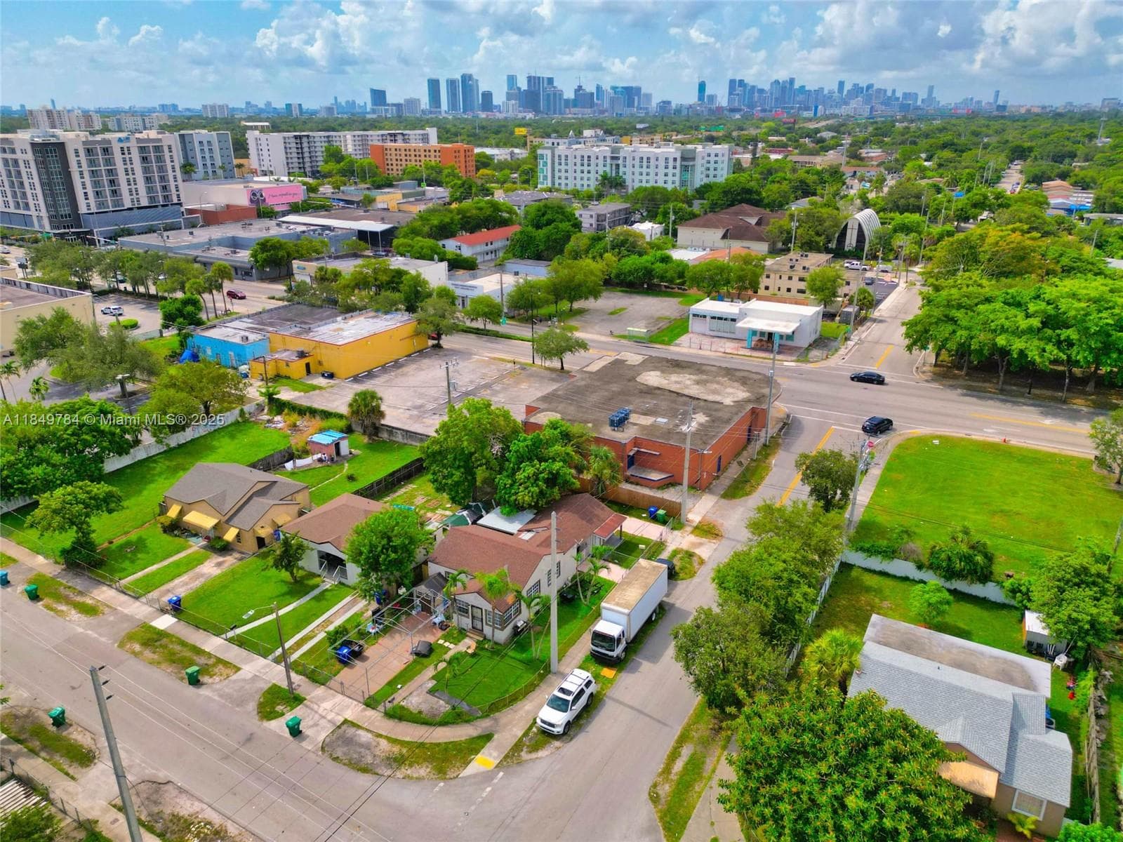790 NW 63rd St, Miami FL 33150 — 29
