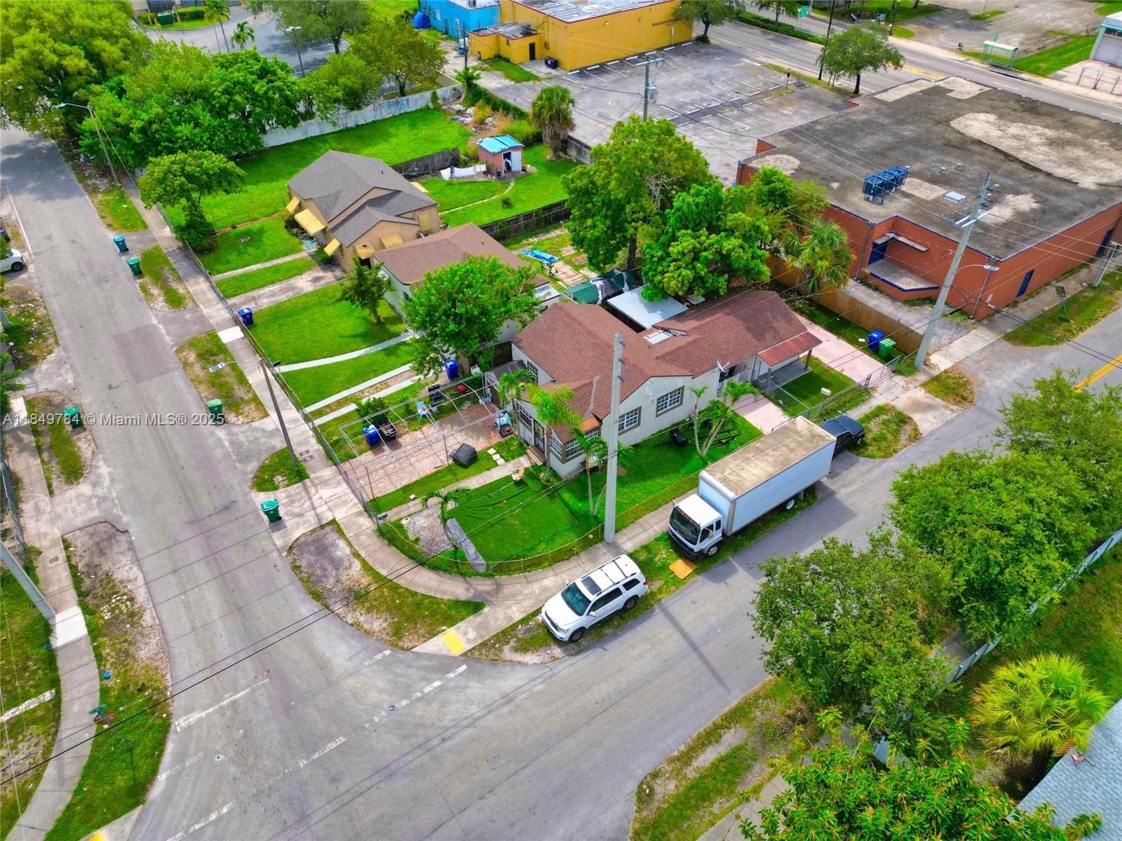 790 NW 63rd St, Miami FL 33150 — 25