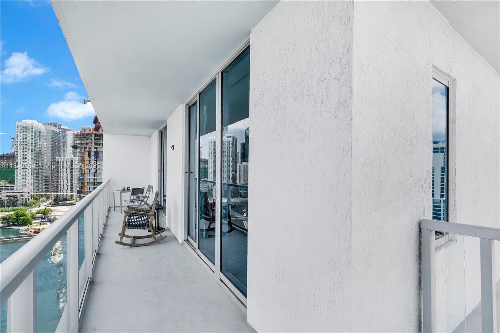 185 SW 7th St # 1901, Miami FL 33130 — 27
