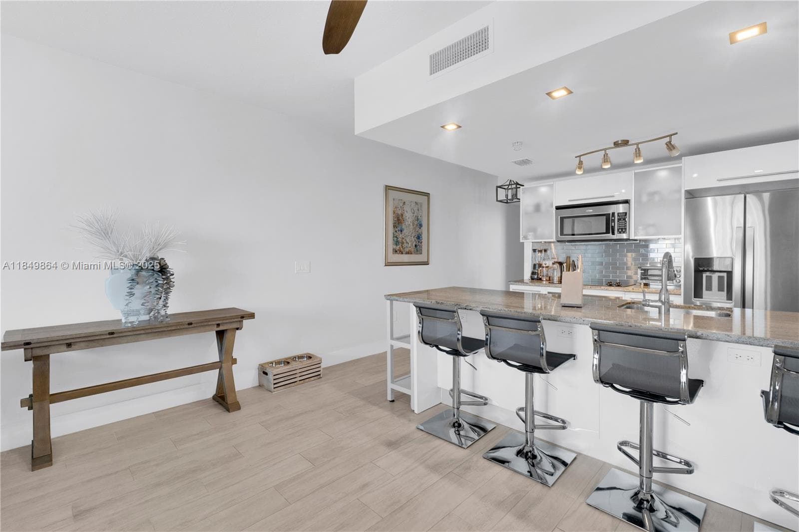 185 SW 7th St # 1901, Miami FL 33130 — 9
