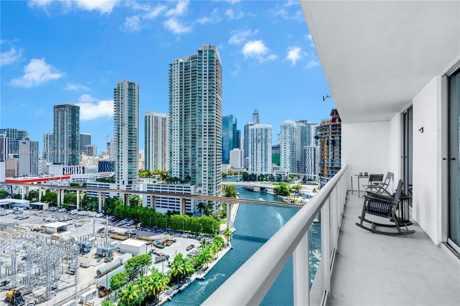 185 SW 7th St # 1901, Miami FL 33130 — 30