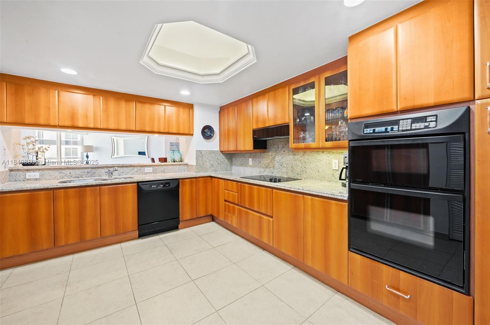 9595 Collins Ave # D, Surfside FL 33154 — 16