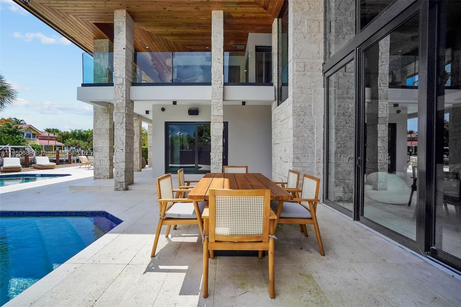 3343 NE 166th St, North Miami Beach FL 33160 — 27