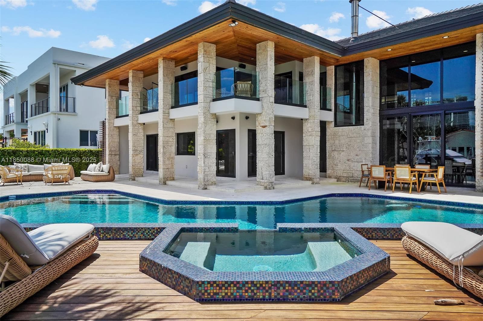 3343 NE 166th St, North Miami Beach FL 33160 — 20