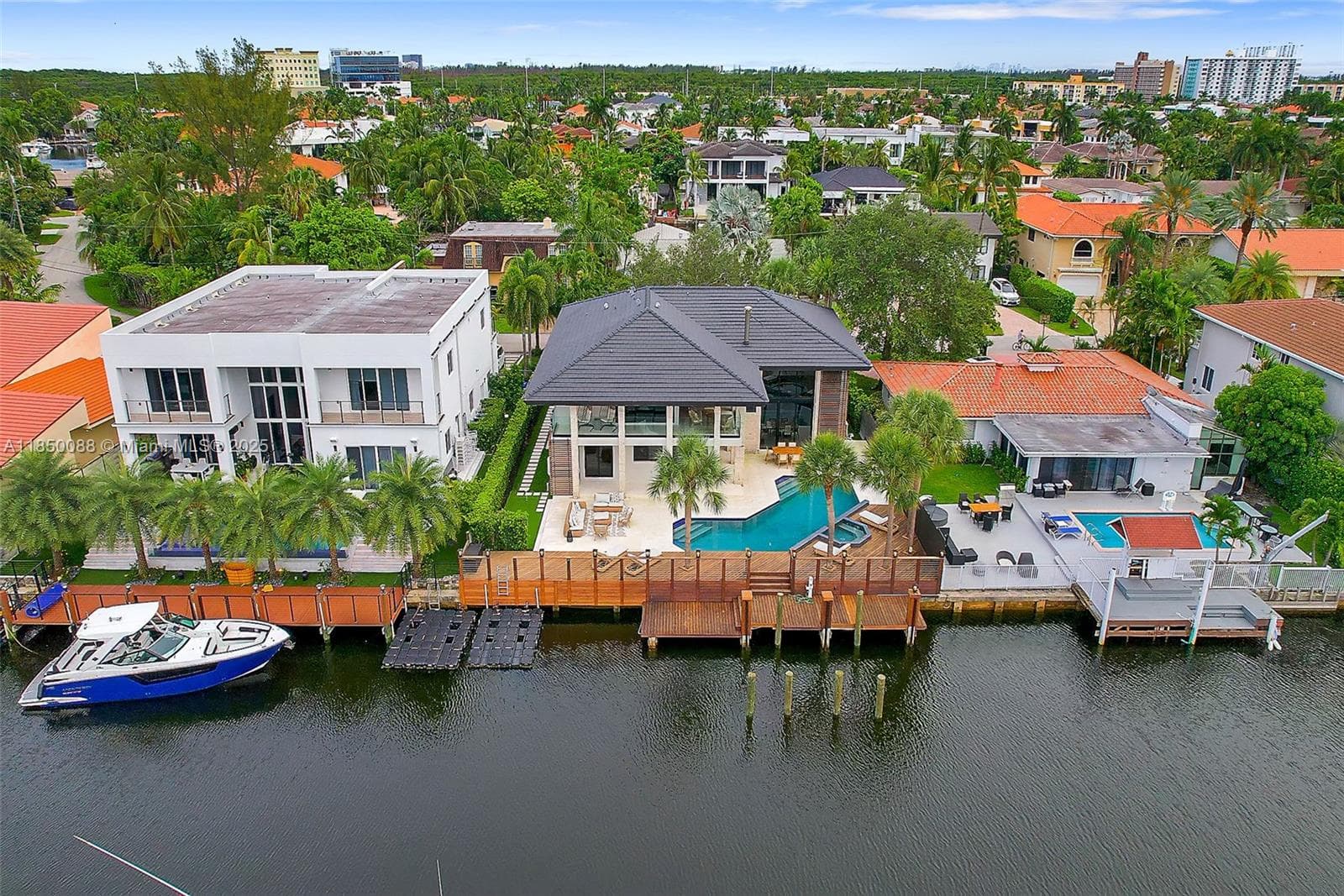 3343 NE 166th St, North Miami Beach FL 33160 — 24