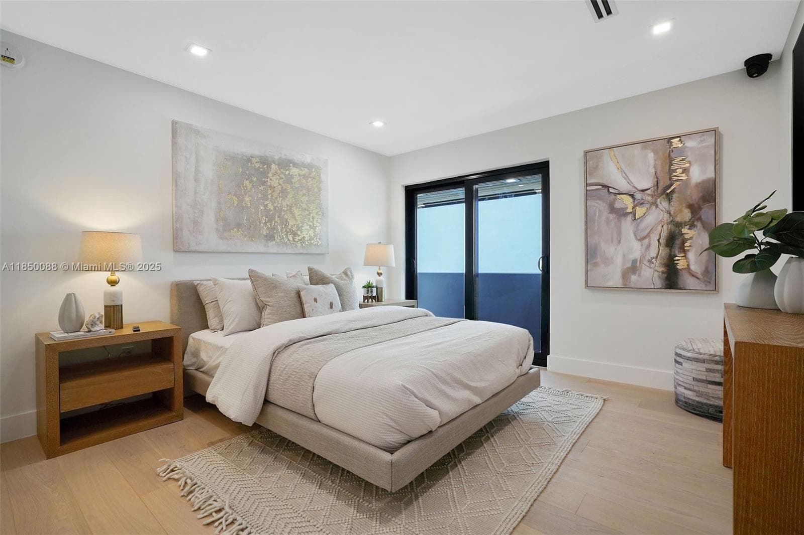 3343 NE 166th St, North Miami Beach FL 33160 — 48