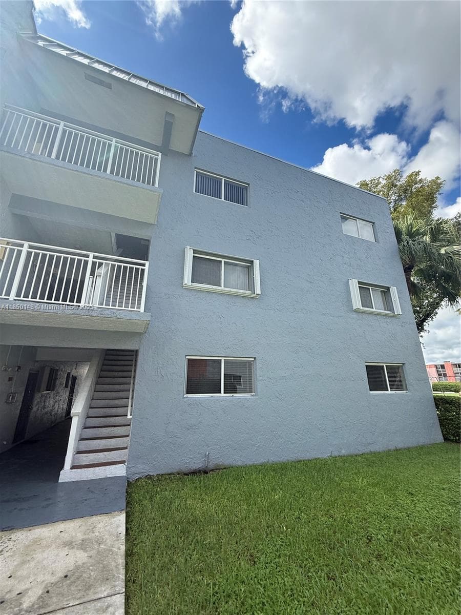 11309 SW 200th St # C213, Miami FL 33157 — 3