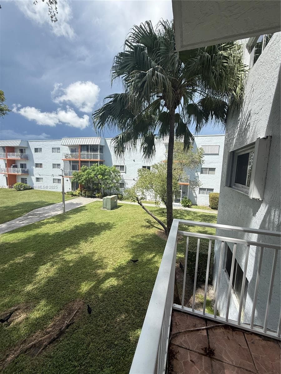 11309 SW 200th St # C213, Miami FL 33157 — 10