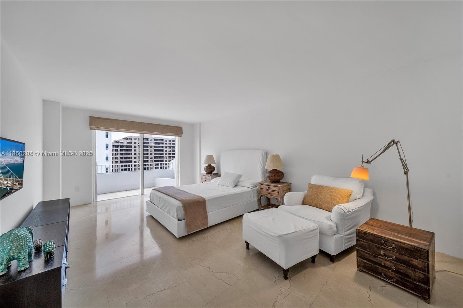 199 Ocean Lane Dr # 901, Key Biscayne FL 33149 — 24