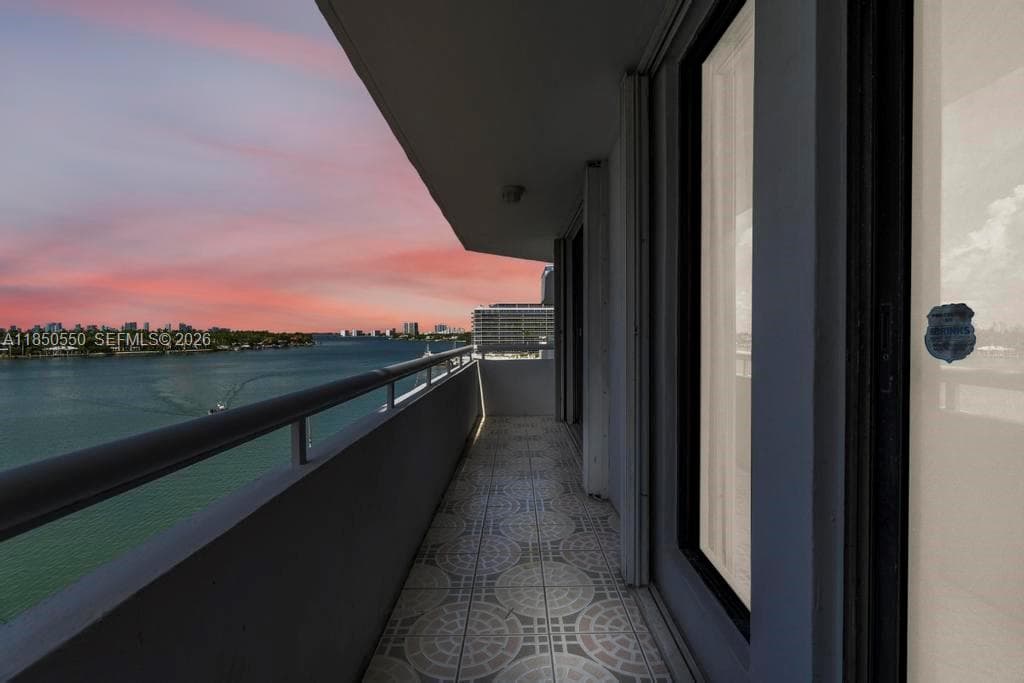 6830 Indian Creek Dr # 6D, Miami Beach FL 33141 — 26