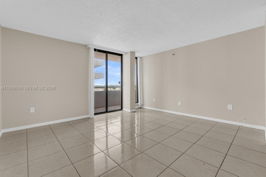 6830 Indian Creek Dr # 6D, Miami Beach FL 33141 — 8