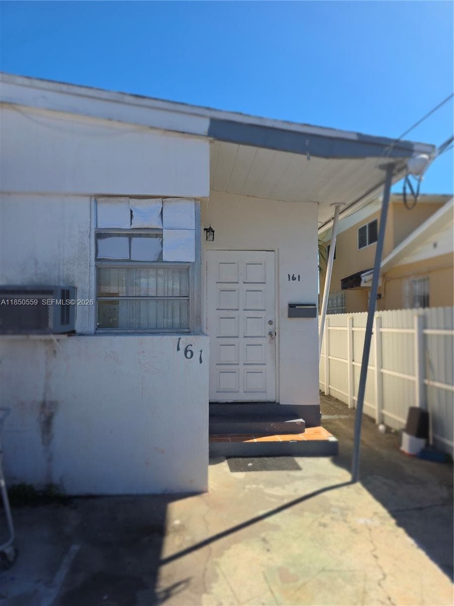 163 NW 18th Ct, Miami FL 33125 — 6
