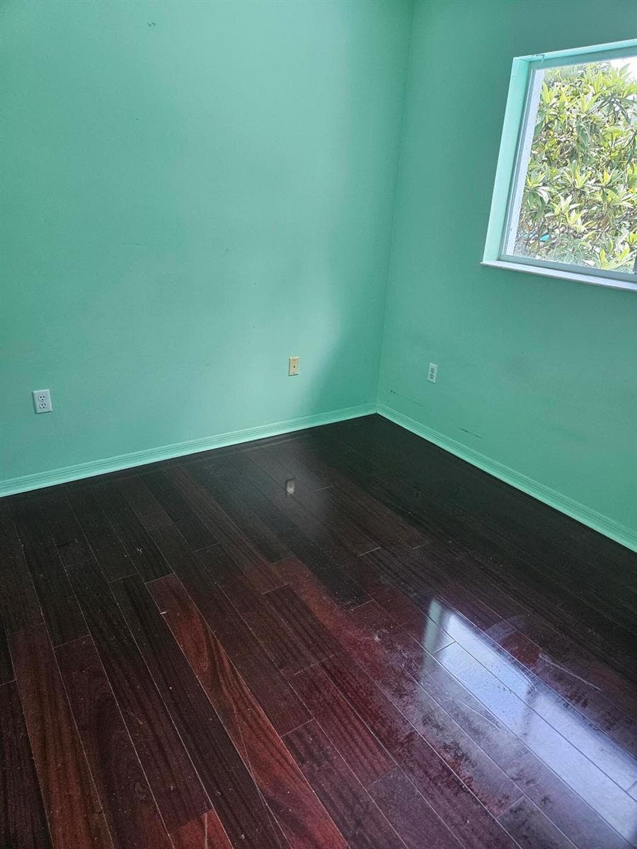 21109 NE 3 Court, Miami FL 33179 — 20