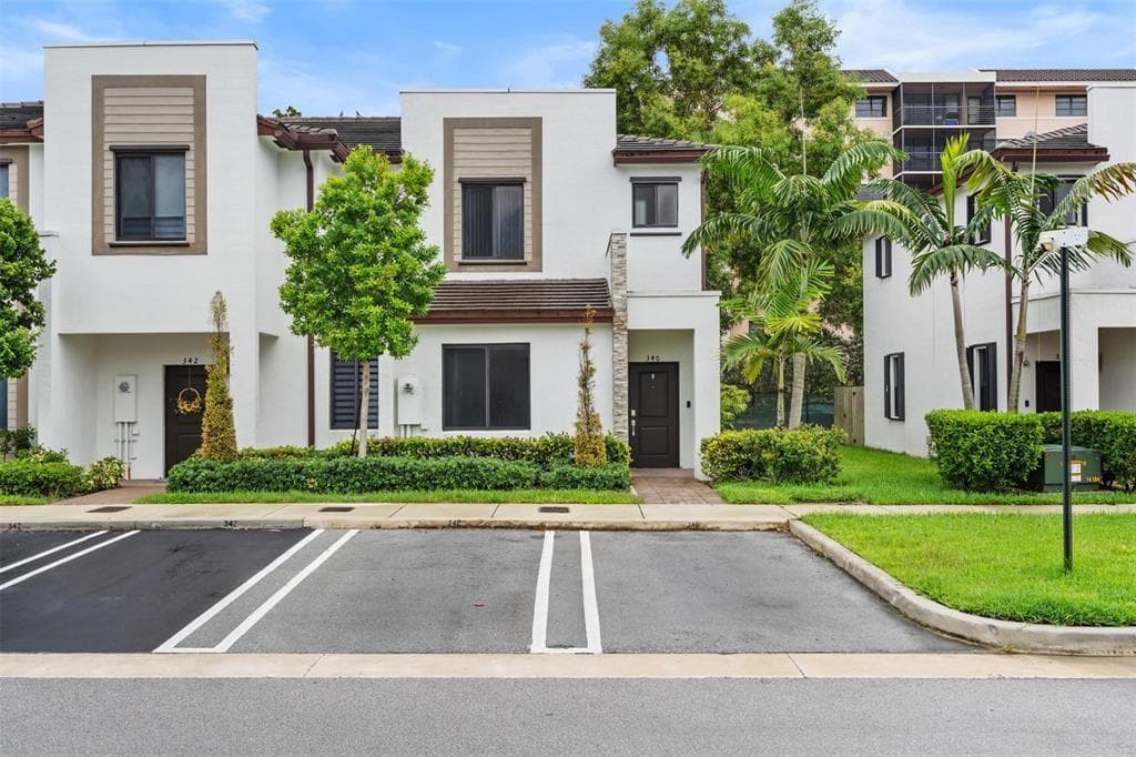 340 NE 208th Terrace # 340, Miami FL 33179 — 1