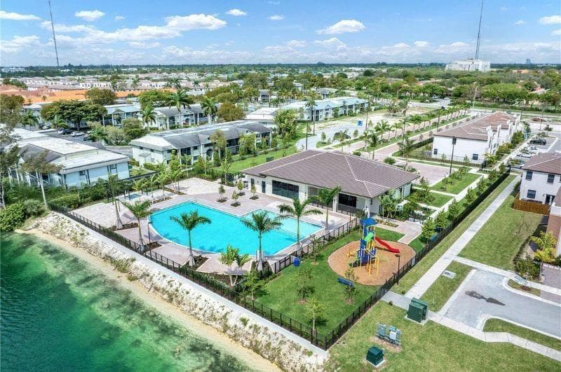 340 NE 208th Terrace # 340, Miami FL 33179 — 37