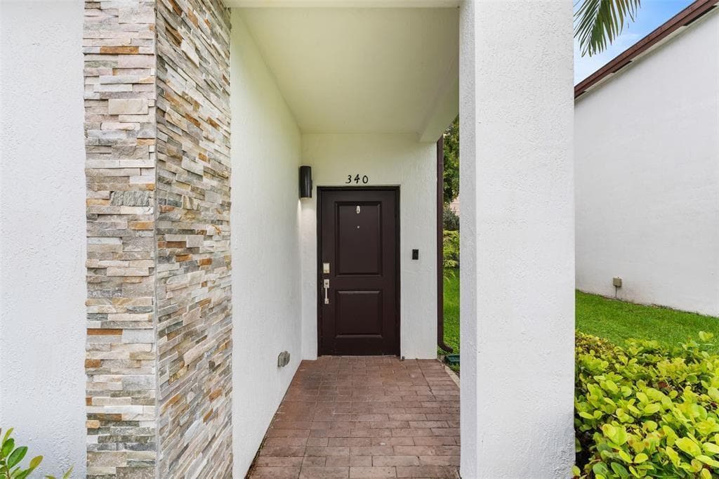 340 NE 208th Terrace # 340, Miami FL 33179 — 4