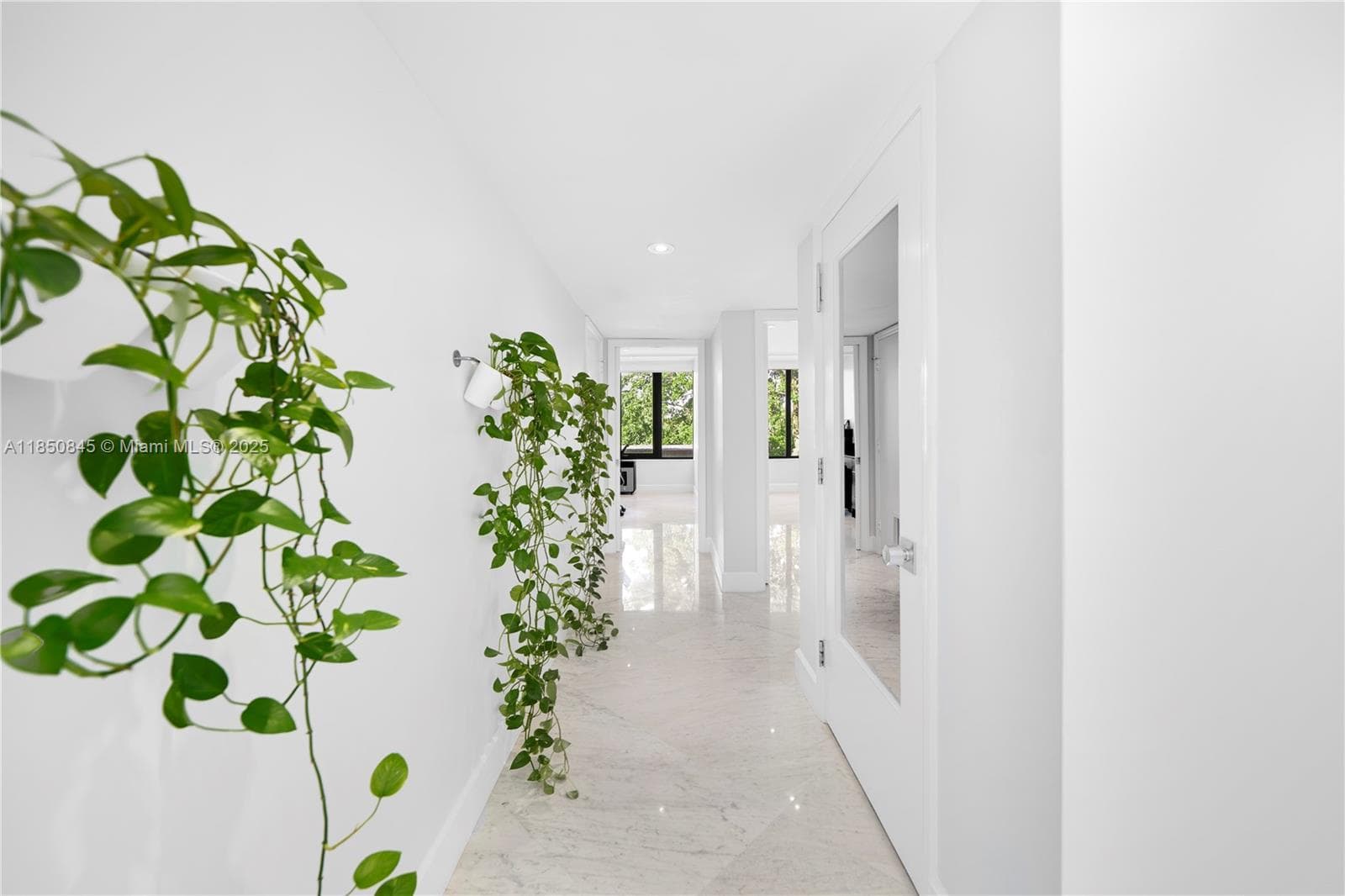 1558 NE Quayside Ter # D10, Miami FL 33138 — 18