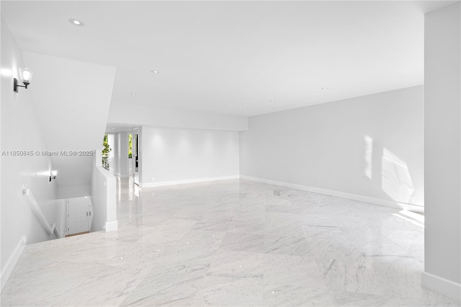 1558 NE Quayside Ter # D10, Miami FL 33138 — 19