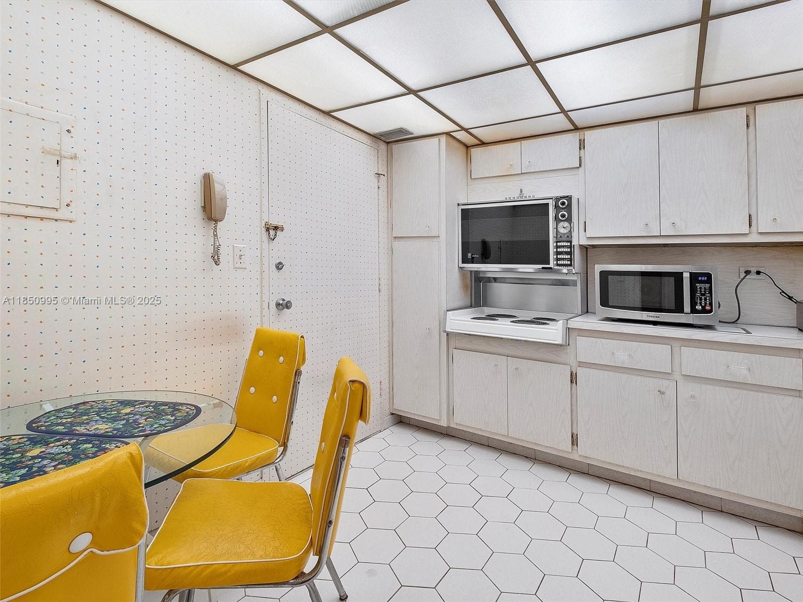 5555 Collins Ave # 4S, Miami Beach FL 33140 — 9