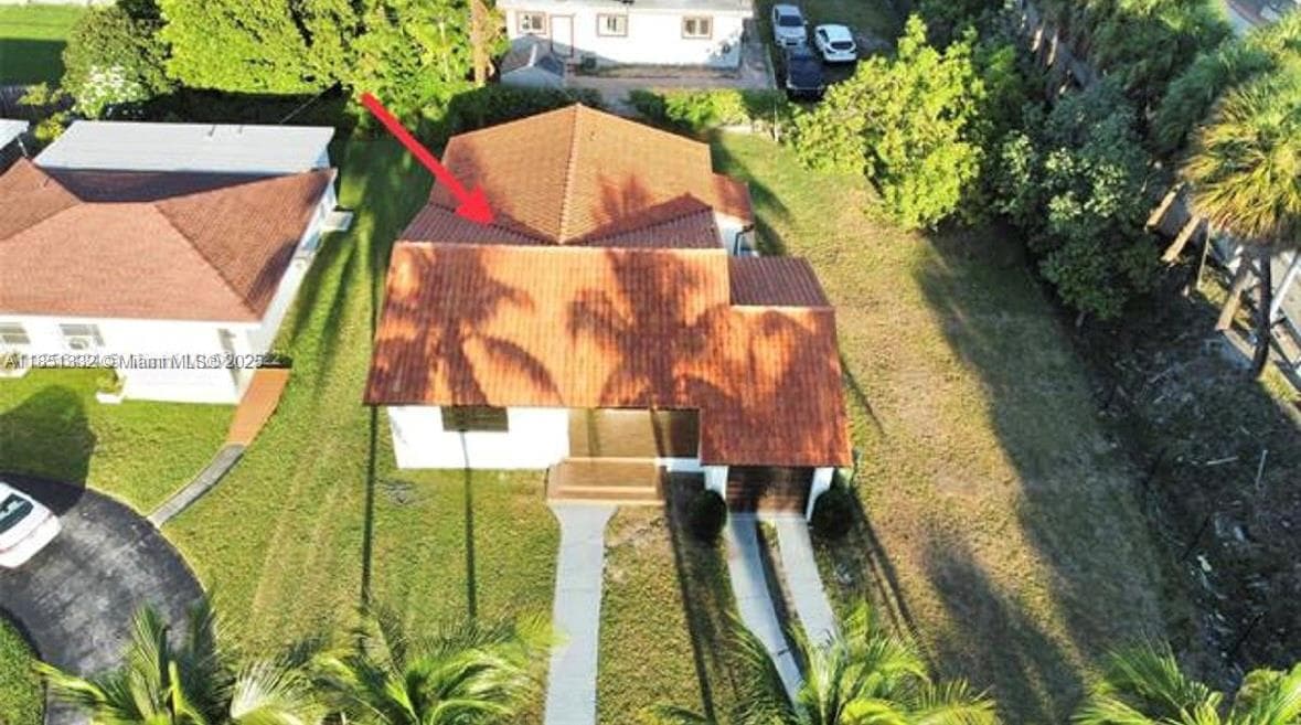 860 NW 17th Ct, Miami FL 33125 — 31