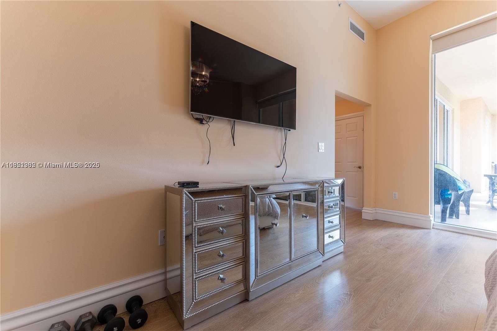 3001 NE 185th St # 710, Aventura FL 33180 — 27