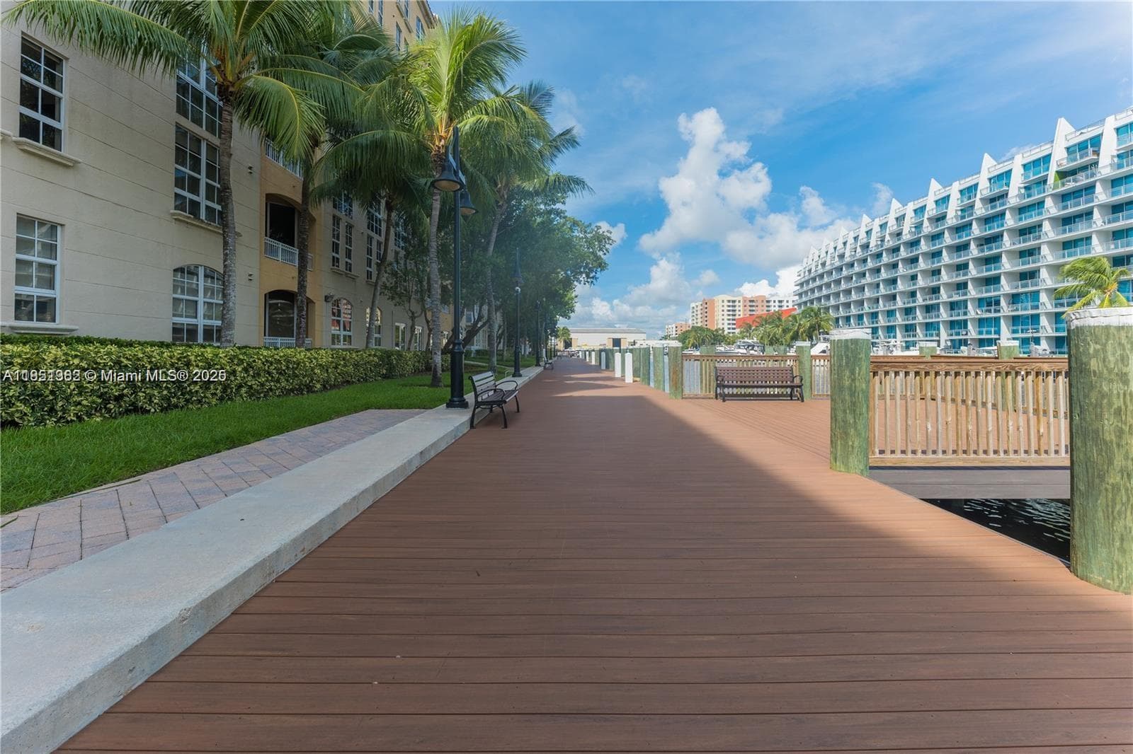 3001 NE 185th St # 710, Aventura FL 33180 — 52