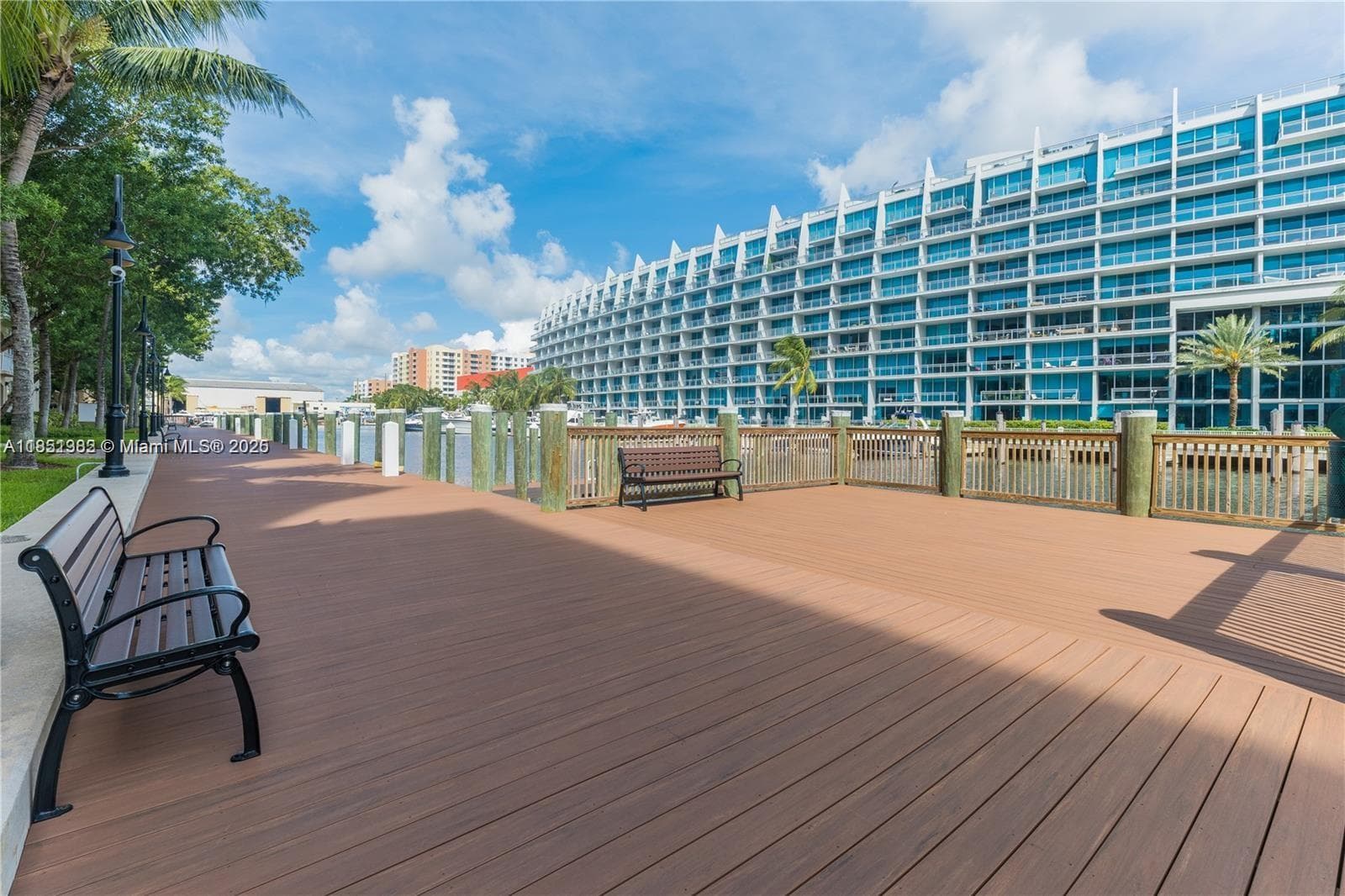 3001 NE 185th St # 710, Aventura FL 33180 — 53