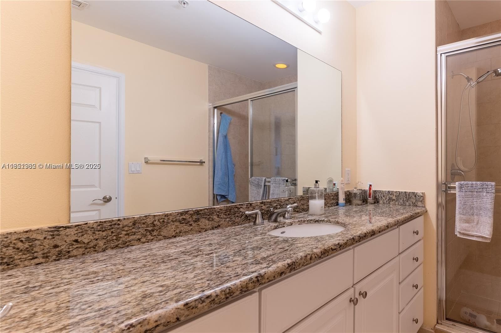 3001 NE 185th St # 710, Aventura FL 33180 — 48