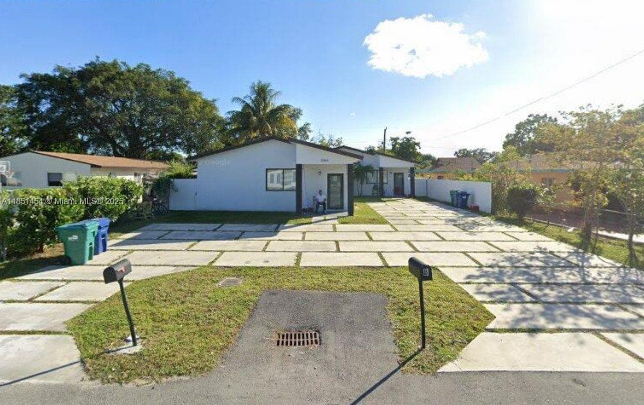 3066 NW 92nd St, Miami FL 33147 — 1