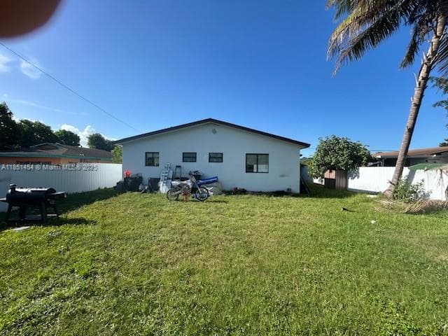 3066 NW 92nd St, Miami FL 33147 — 15