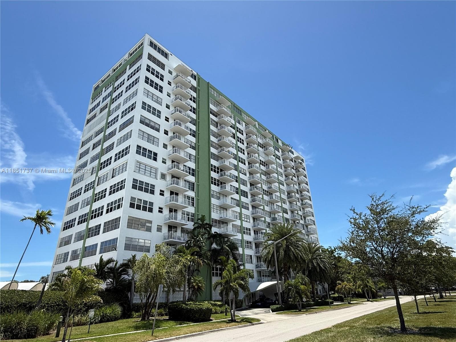 2100 Sans Souci Blvd # B1406, North Miami FL 33181 — 11