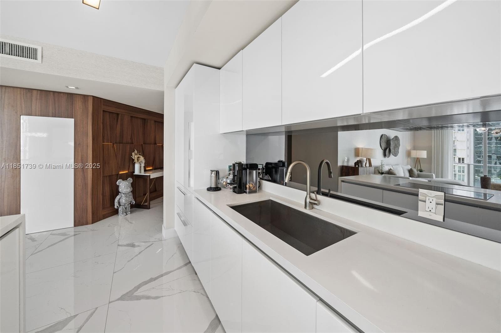 300 Sunny Isles Blvd # 902, Sunny Isles Beach FL 33160 — 9