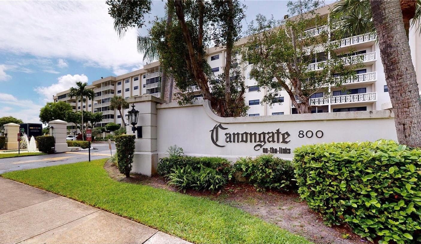 800 NE 195th Street # 307, Miami FL 33179 — 2