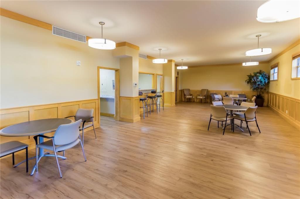 800 NE 195th Street # 307, Miami FL 33179 — 53