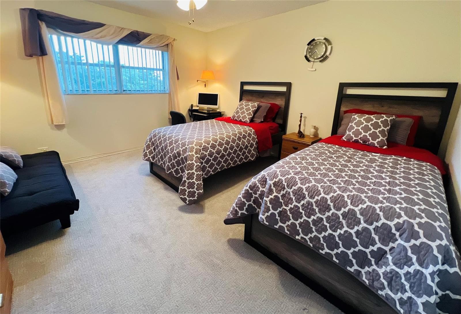 800 NE 195th Street # 307, Miami FL 33179 — 49