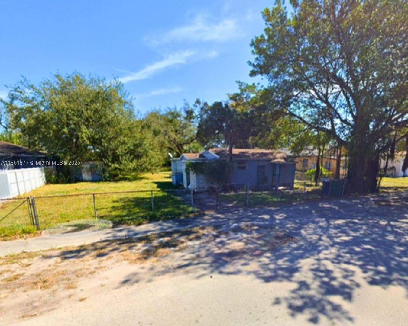 4501 NW 33rd Ave, Miami FL 33142 — 2